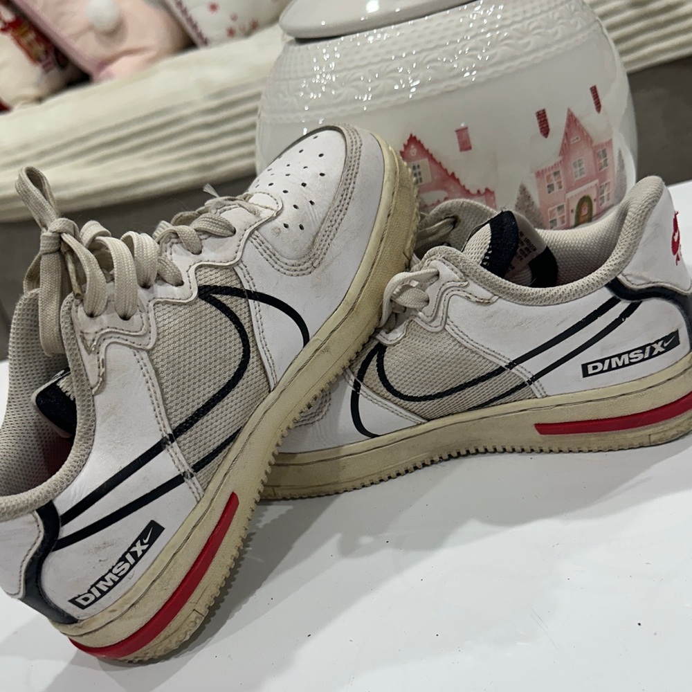 Nike White and Cream Sneakers with Black Accents